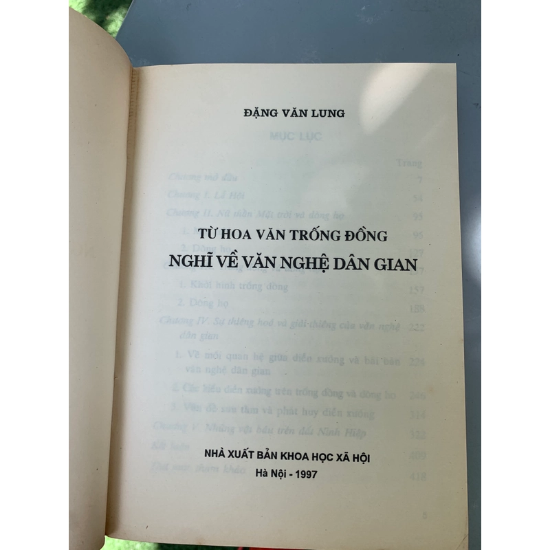 TỪ HOA VĂN TRỐNG ĐỒNG NGHĨ VỀ VĂN NGHỆ DÂN GIAN - ĐẶNG VĂN LUNG 540969