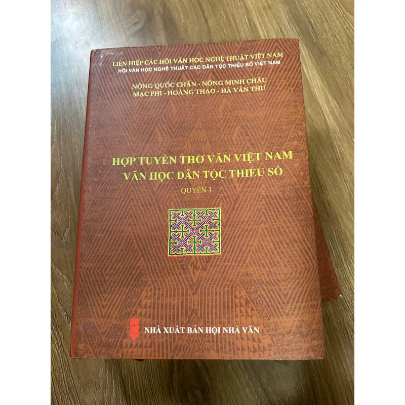 Hợp Tuyển Thơ Văn Việt Nam Dân Tộc Thiểu Số 762591