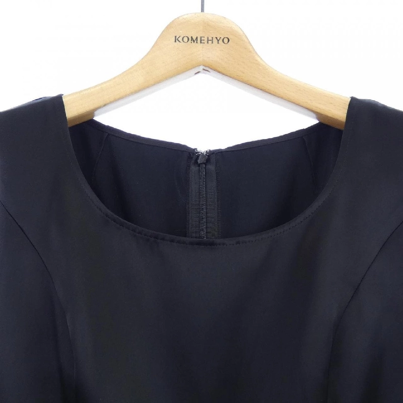 Miss Ashida áo 637339