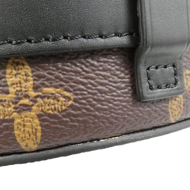 Túi xách vai Louis Vuitton Monogram (N°7) Wheel Box M59706 609863