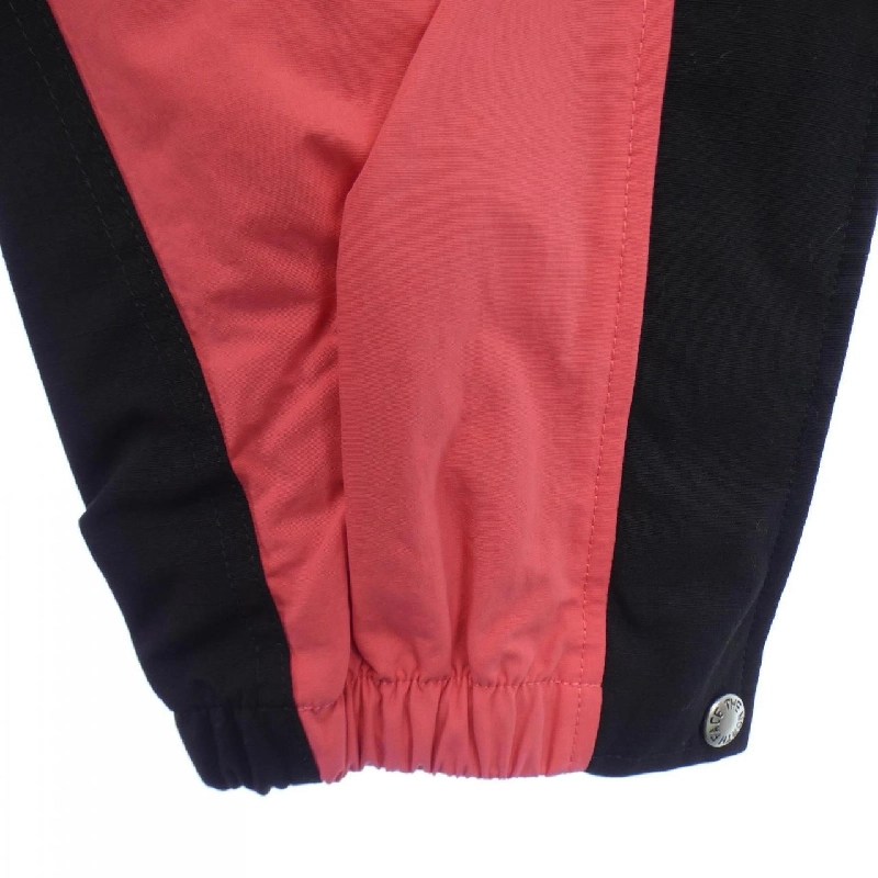 【Đối tượng phiếu giảm giá】Gucci The North Face GUCCI×THENORTHFACE Quần 653124