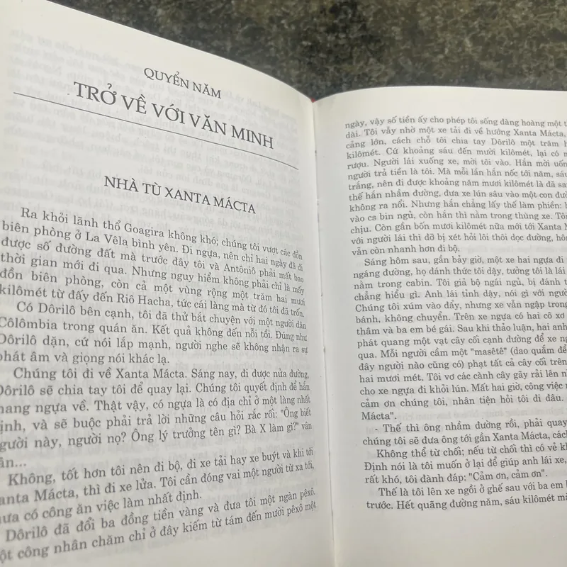 Papillon Người tù khổ sai Henri Charriere bìa cứng xb2009 737825