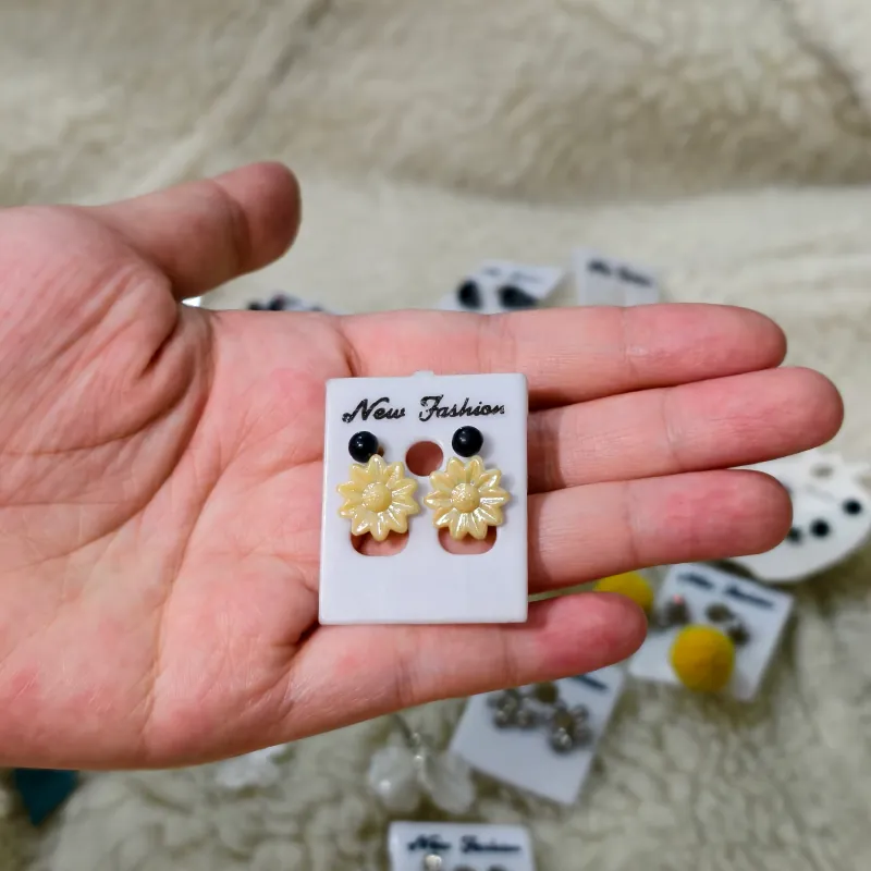 Thanh lý bông tai 10k/vỉ 993162