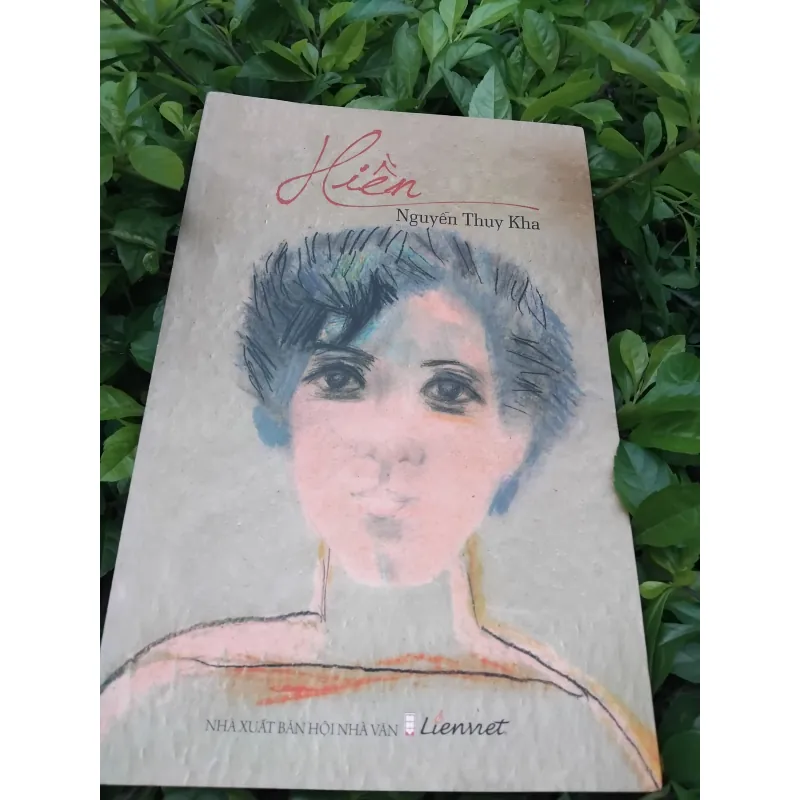 Hiền tập thơ nhạc của Nguyễn Thụy Kha 977169