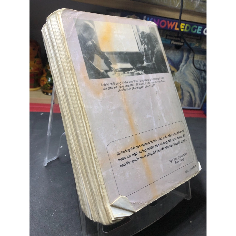 Lõm mới 70% ố bẩn có dấu mộc và viết nhẹ trang đầu 2001 Sơn Tùng HPB0906 SÁCH VĂN HỌC 914737