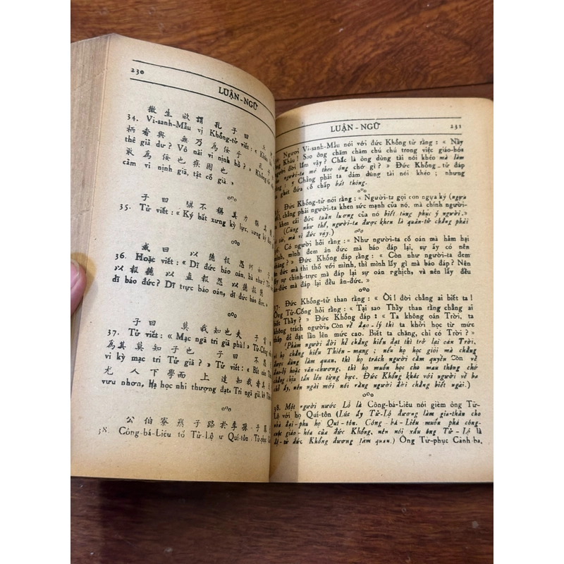 Tứ Thơ Luận Ngữ - Đoàn Trung Còn 537588