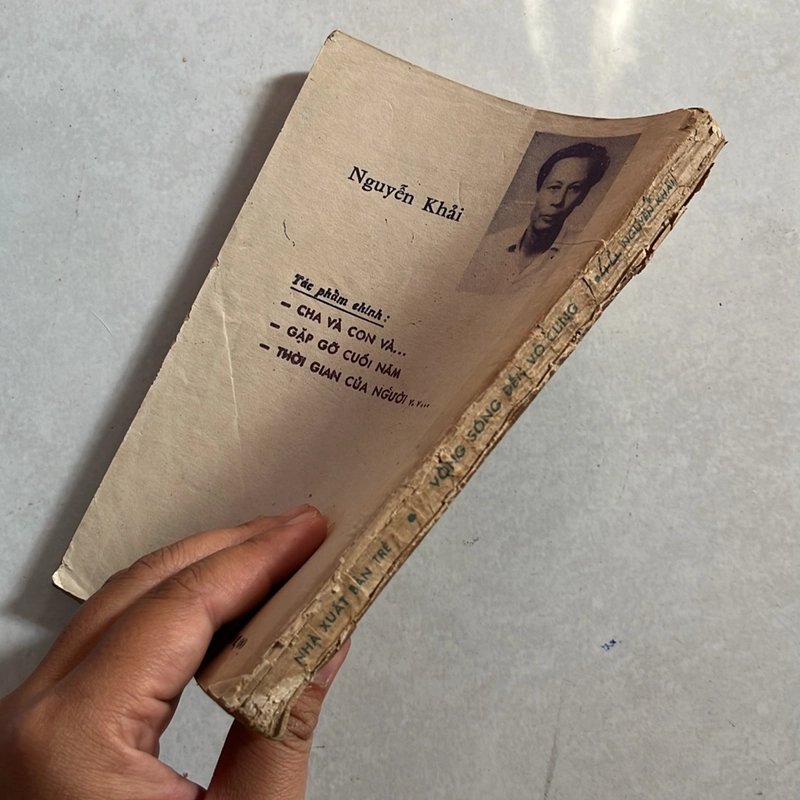 Vòng sóng đến vô cùng — Nguyễn Khải — 1987s 499128