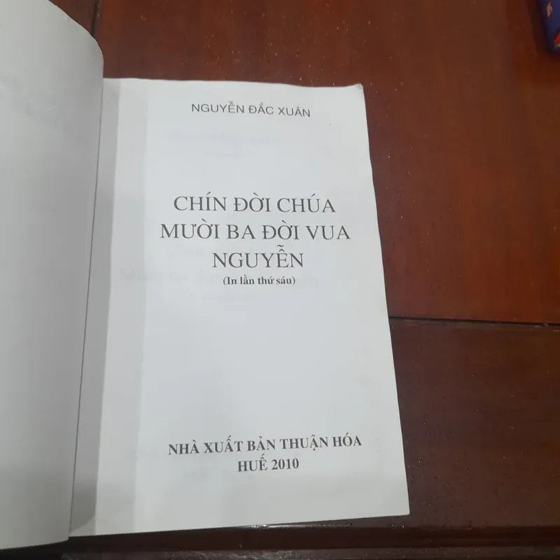 Nguyễn Đắc Xuân - CHÍN CHÚA MƯỜI BA VUA TRIỀU NGUYỄN 705439