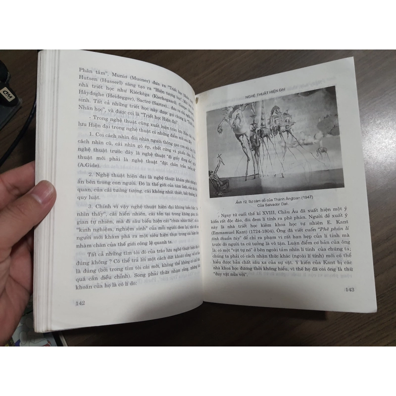 Nghệ thuật học 472270