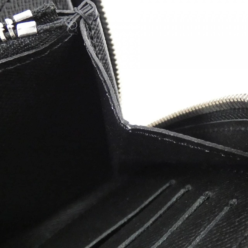 Ví Louis Vuitton Taiga Zippy XL M44275 622368