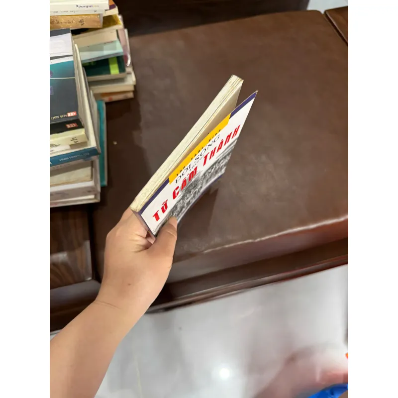 Đời Sống Trong Tử Cấm Thành – Tôn Thất Bình- K4 1029424