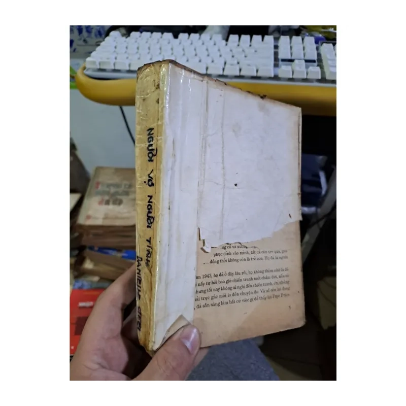 Người vợ người tình 985060