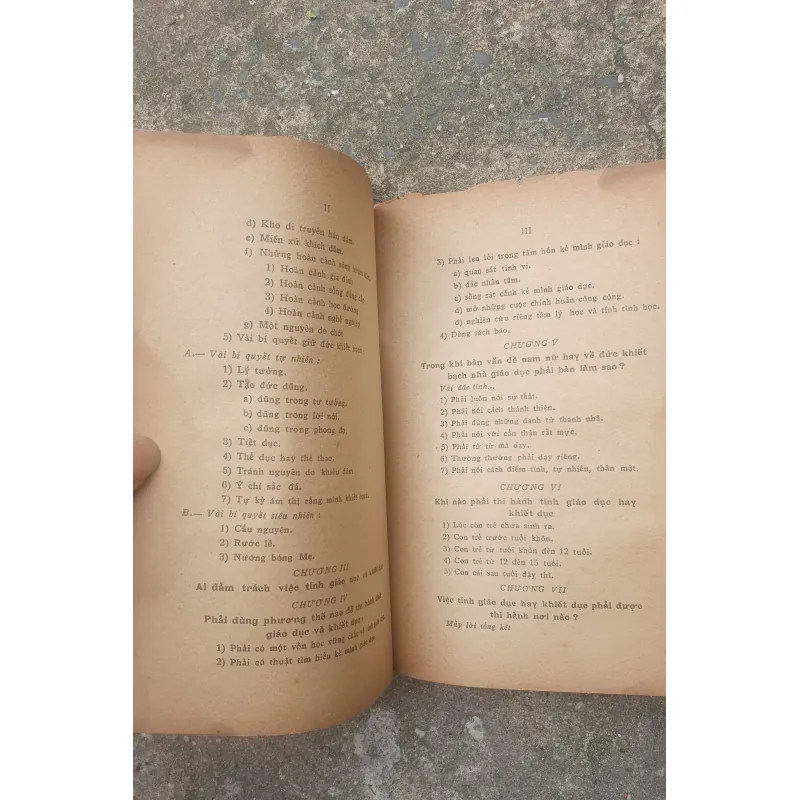 Lòng Băng Tuyết - Hoàng Xuân Việt Sách Học Làm Người trước năm 75 776826