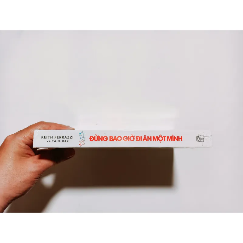 Đừng Bao Giờ Đi Ăn Một Mình 753480