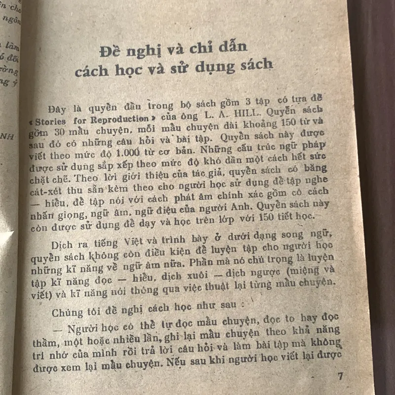 Song ngữ: ELEMENTARY STORIES FOR REPRODACTION 2 LA HILL  NHỮNG MẪU CHUYEN TIẾNG ANH 621489