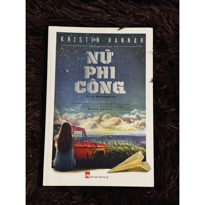 Nữ phi công 758051