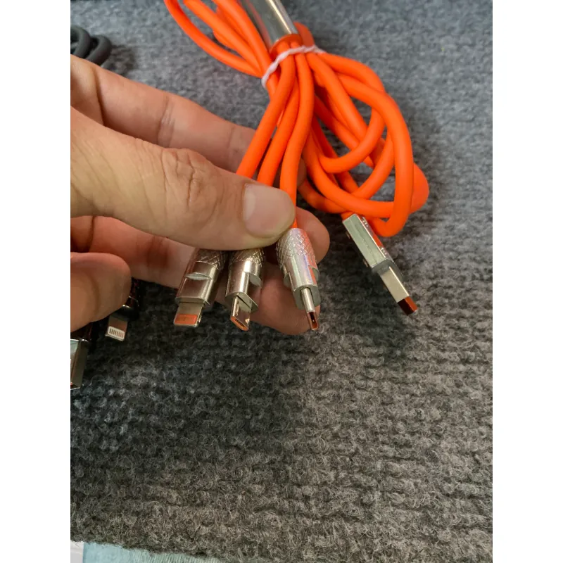 Dây cáp sạc 4 in 1 + 1 sạc 3 chui 658147