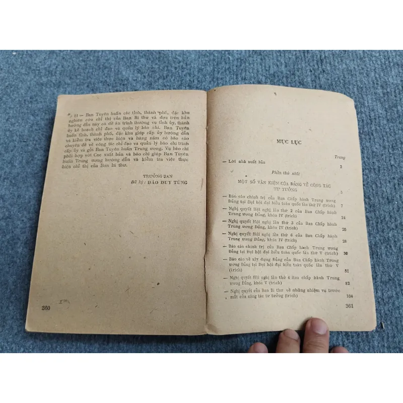 MỘT SỐ VĂN KIỆN CỦA ĐẢNG VỀ CÔNG TÁC TƯ TƯỞNG 688751