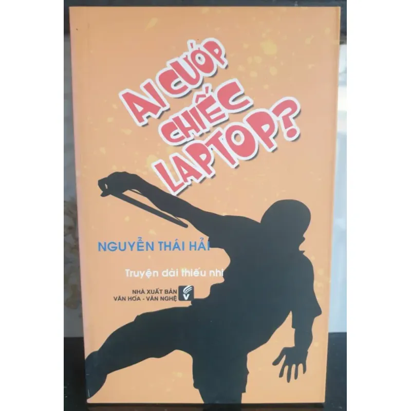 Ai Lấy Chiếc Laptop 749135