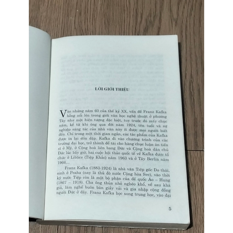 Tiểu thuyết "Vụ án", Franz Kafka, sách cũ 465898
