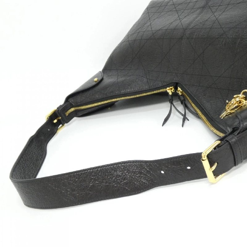 Túi xách vai Christian Dior Dior Voyage Large M2847UNUO - Hàng hiệu Authentic 802516