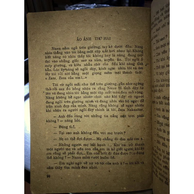 Những ngọn cờ trắng - N. Đumbatzê 973306