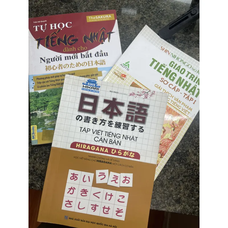 HỌC TIẾNG NHẬT Tiếng Nhật dành cho người mới bắt đầu 3 quyển 720105