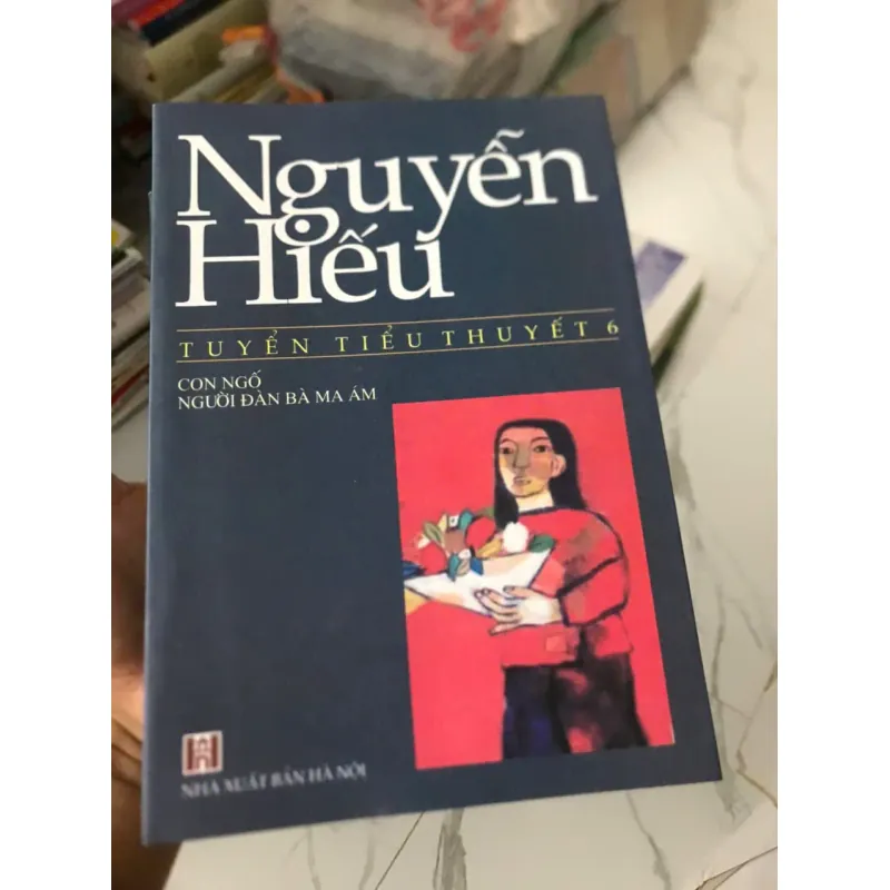 Con Ngố Người Đàn Bà Ma Ám	Nguyễn Hiếu 599965