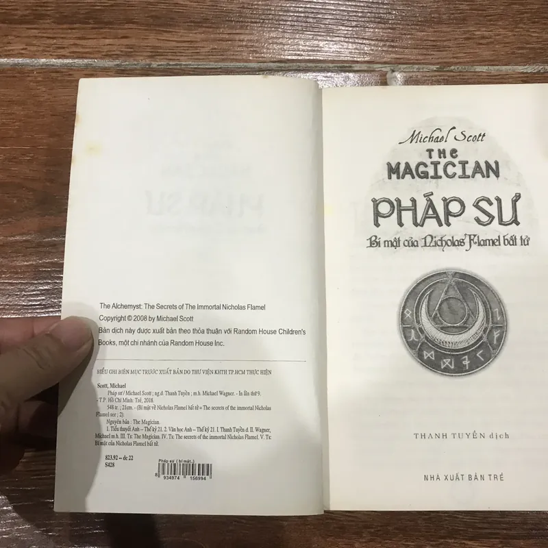 Pháp Sư - Bí mật của Nicholas Flamel bất tử - Michael Scott (8) 721204