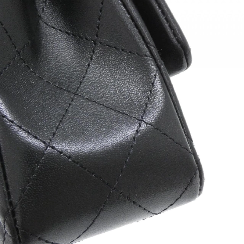 Túi xách chéo Chanel 69900 609168