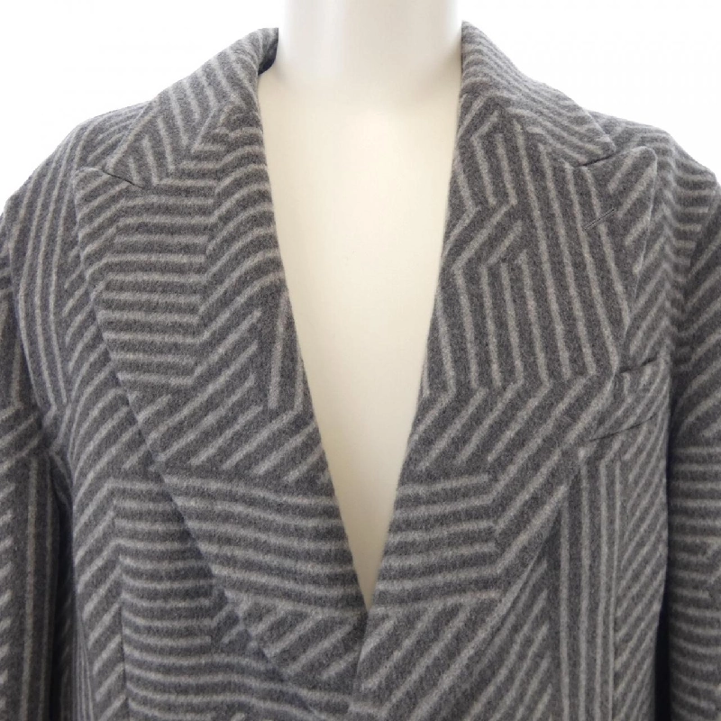 Áo khoác FENDI - Hàng hiệu Authentic 895826