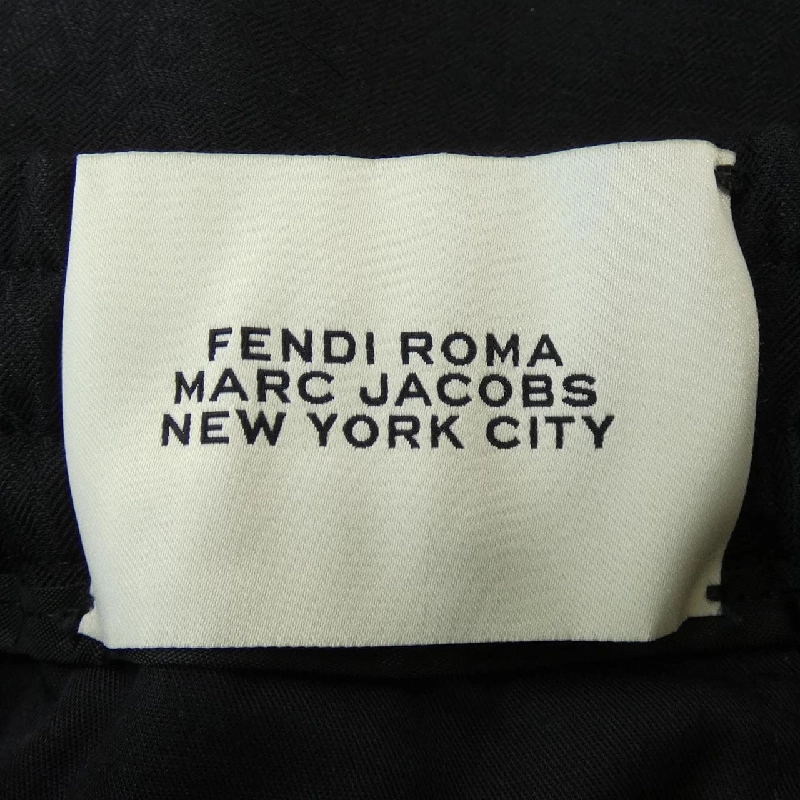 Quần FENDI - Hàng hiệu Chính hãng 900397