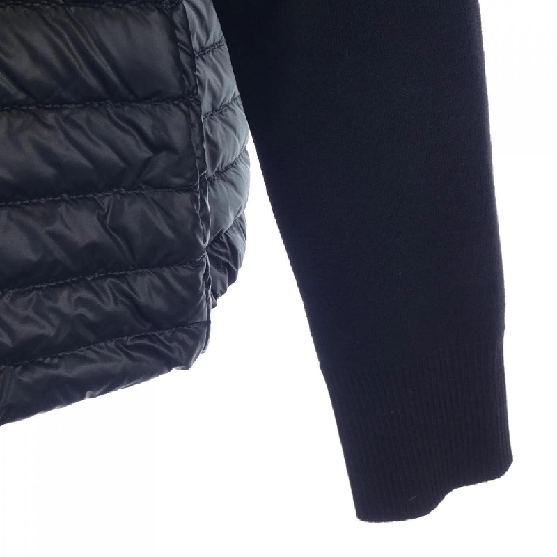 Áo khoác lông vũ MONCLER 638449