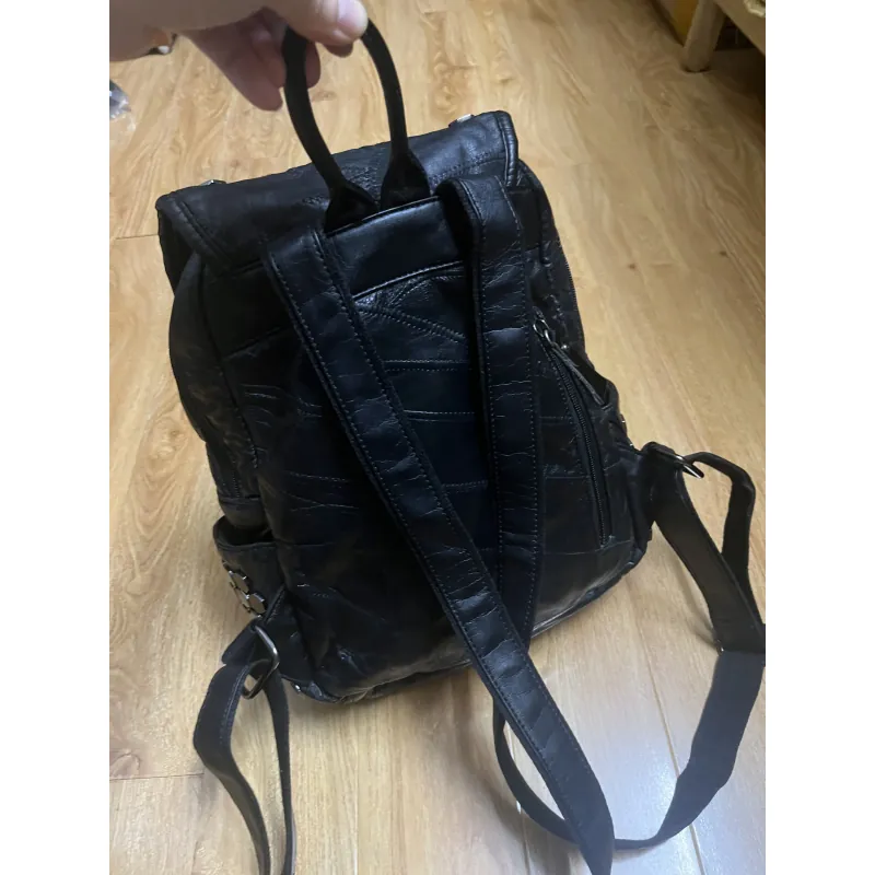 Balo nữ da thật đinh tán kim loại 2hand 933830