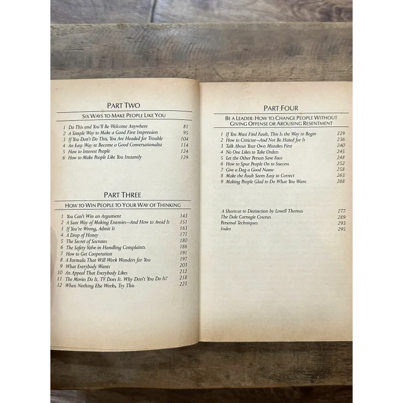 How to Win Friends & Influence People - Dale Carnegie 734913