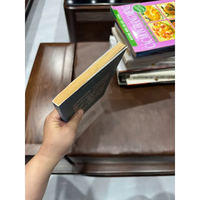 Người Trong Đau Khổ Vẫn Cười – Hamlet Trương | Sách Tản Văn Truyền Cảm Hứng - K3 1013432