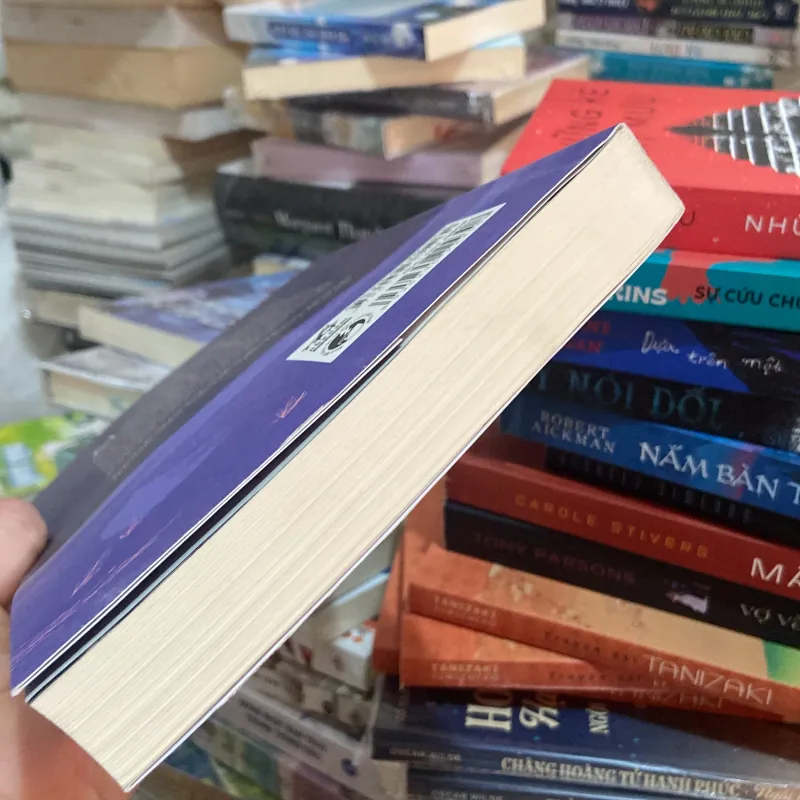 (Kỳ ảo- Giả tưởng) - Ánh lửa trong tro tàn - Sabaa Tahir 1003058