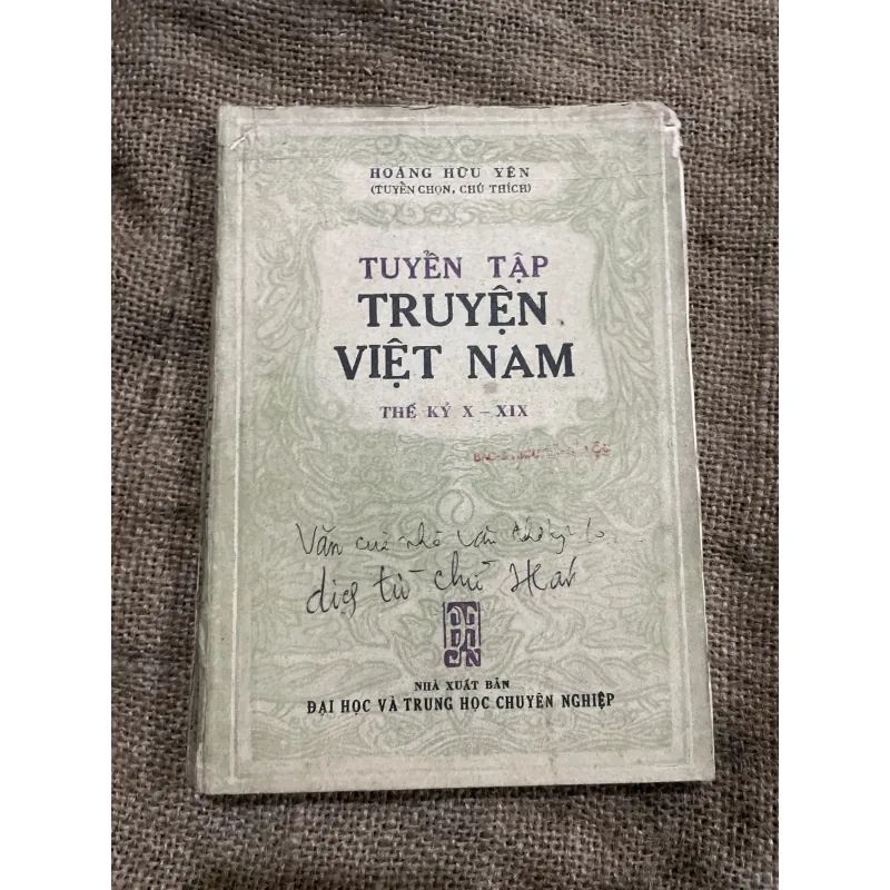 Tuyển tập văn học Việt Nam thế kỷ 10-19 - Hoàng Hữu Yên  977113