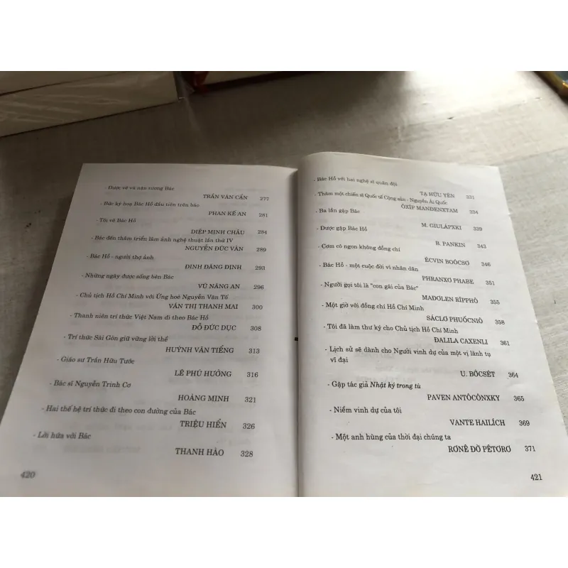 Hồ Chí Minh trong trái tim trí thức và văn nghệ sĩ 782131