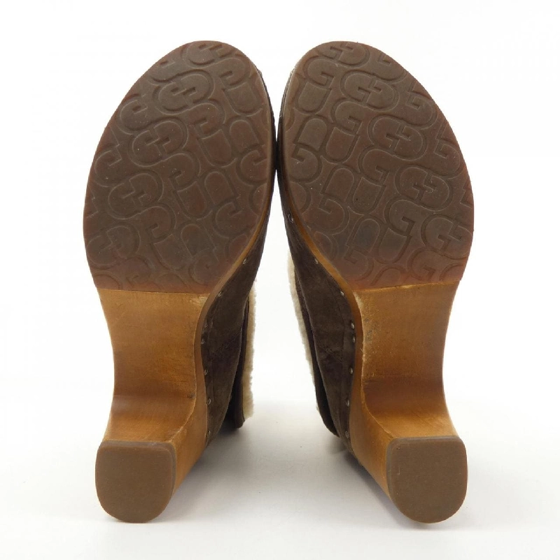 Giày bốt UGG - Hàng hiệu Authentic 830768