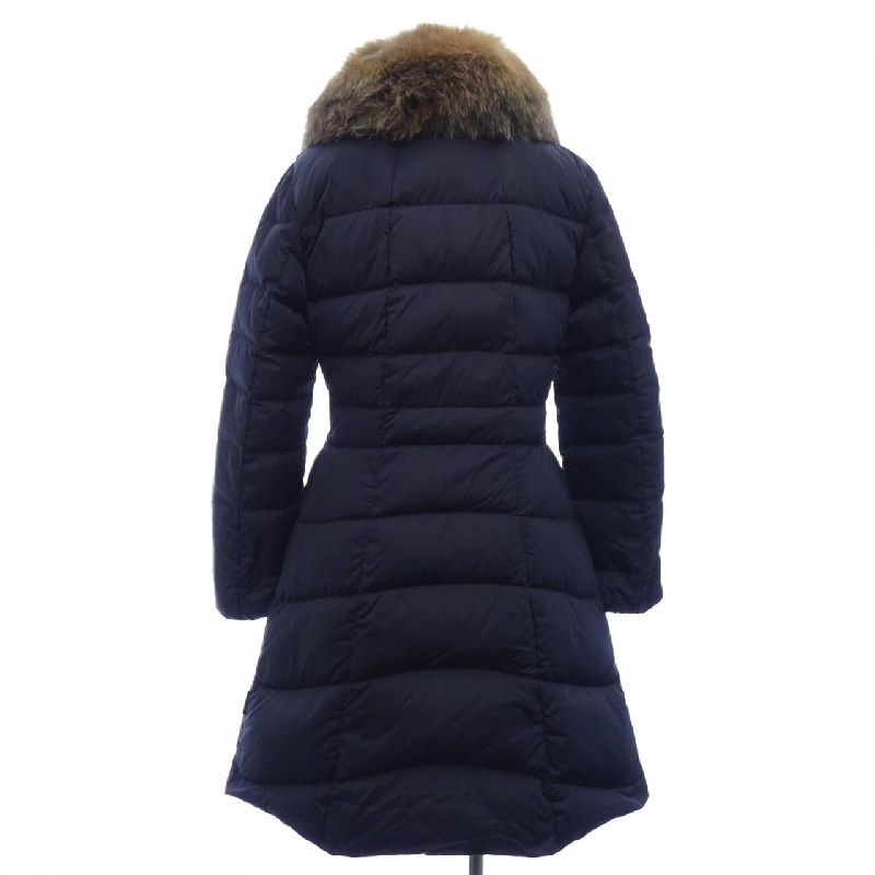 Áo khoác lông vũ MONCLER 638646