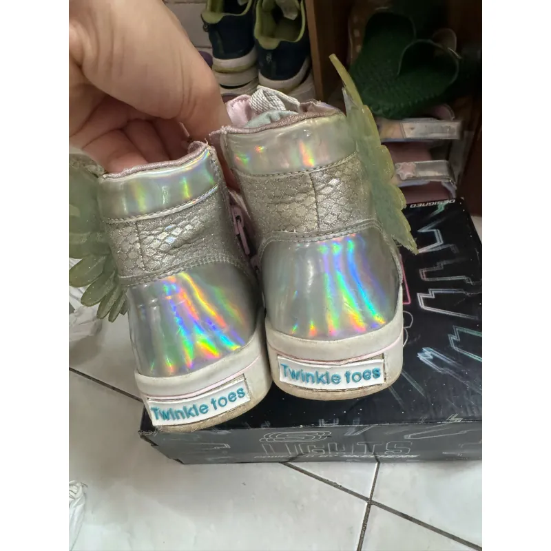 GIÀY SNEAKER BÉ GÁI THƯƠNG HIỆU SKECHERS 654086