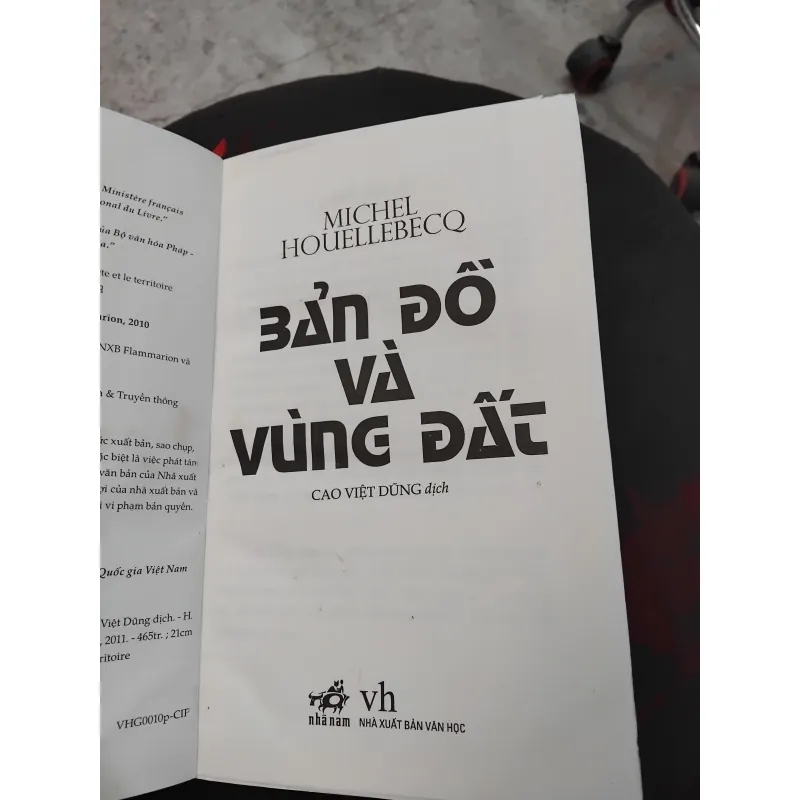 Bản đồ và vùng đất tiểu thuyết của Michel Houellebecq 960774