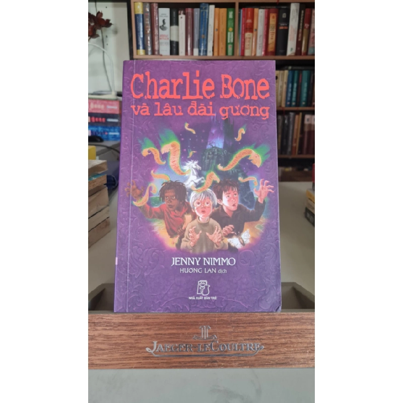 [Phiên Chợ Sách Cũ] Charlie Bone và lâu đài gương tập 4 2011 - Jenny Nimmo 0506 467254