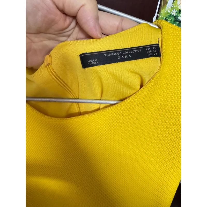 Váy vàng zara 747587
