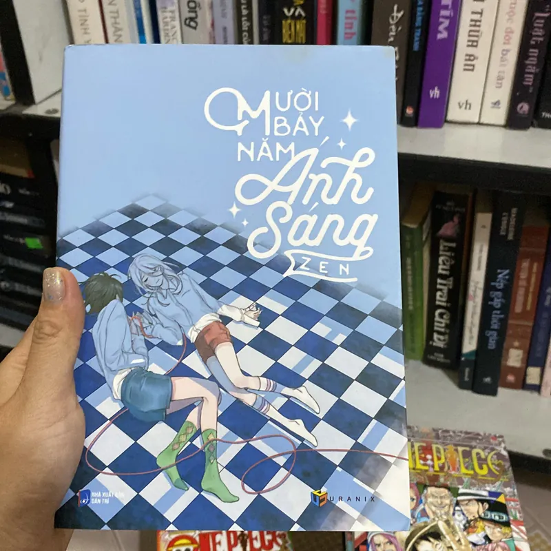 Mười bảy năm ánh sáng  596271