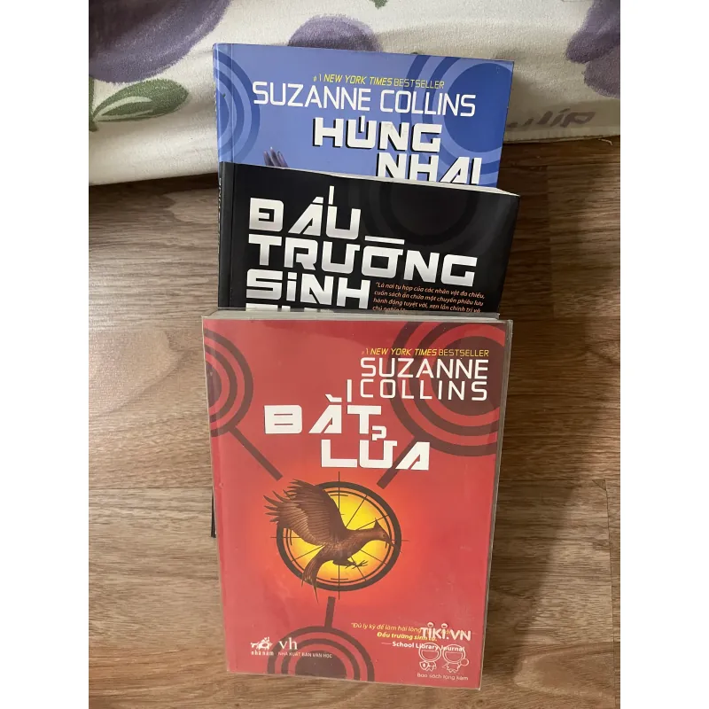 Đấu trường sinh tử - Húng Nhại - Bắt lửa - Suzanne Collins 1027958