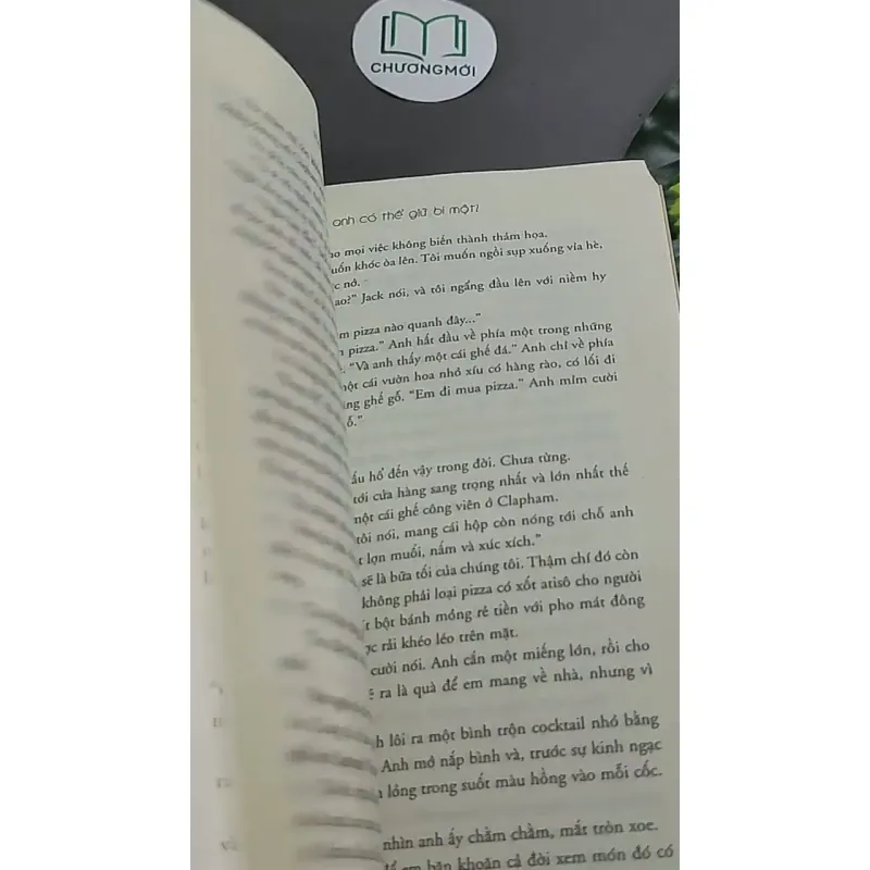 Anh Có Thể Giữ Bí Mật? (2012) - Sophie Kinsella 603335