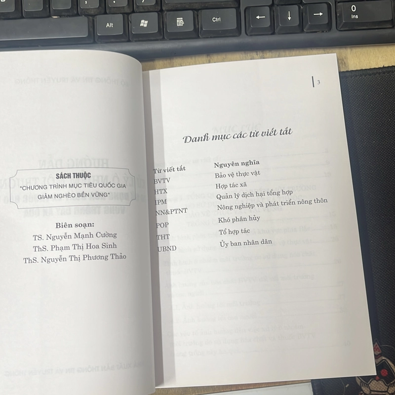 Hướng dẫn xử lý ô nhiễm môi trường do sử dụng hoá chất và thuốc bảo vệ vùng.. 553073