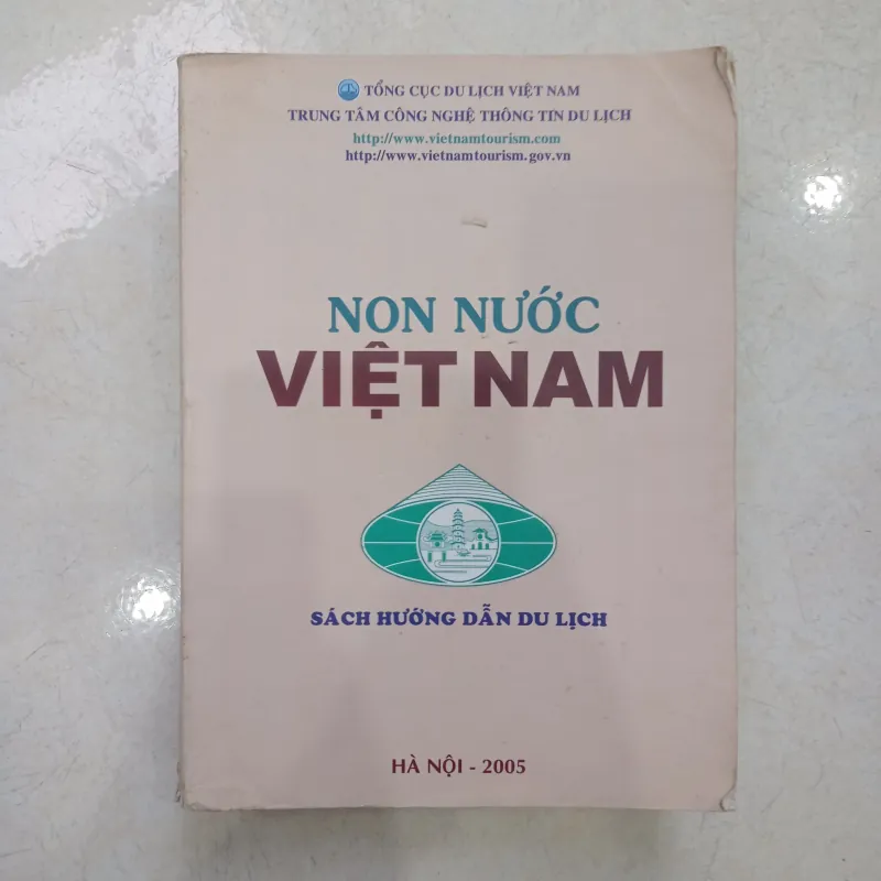 Non nước Việt Nam 📚 788535